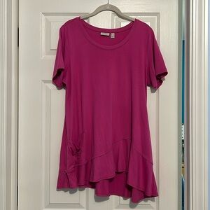 LOGO tunic top with fluted bottom edge and front patch pocket size XL
